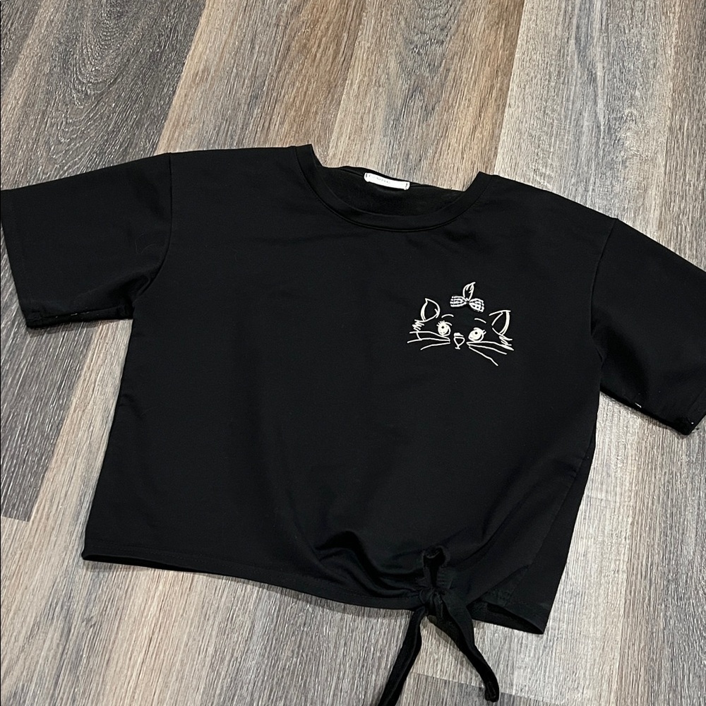 (23) T One tshirt